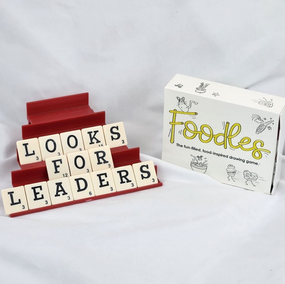 🔥Foodles 2018 Food Inspired Party Drawing Card Game